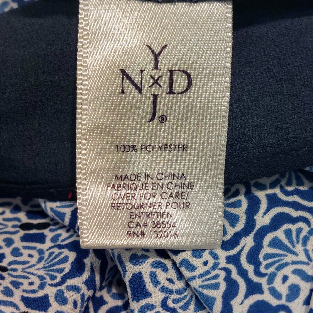NYDJ Women's Small Blouse 3/4 Sleeve Ikat Print Pleated Dart in Back - Picture 6 of 10